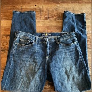 🍀 Lucky Brand Sweet Straight Jeans 10A